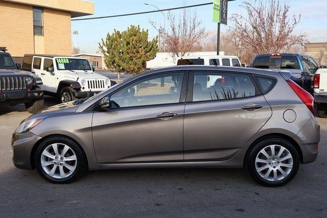 Hyundai Accent  2013