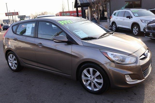Hyundai Accent  2013