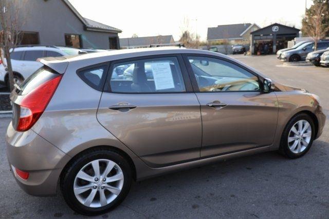 Hyundai Accent  2013