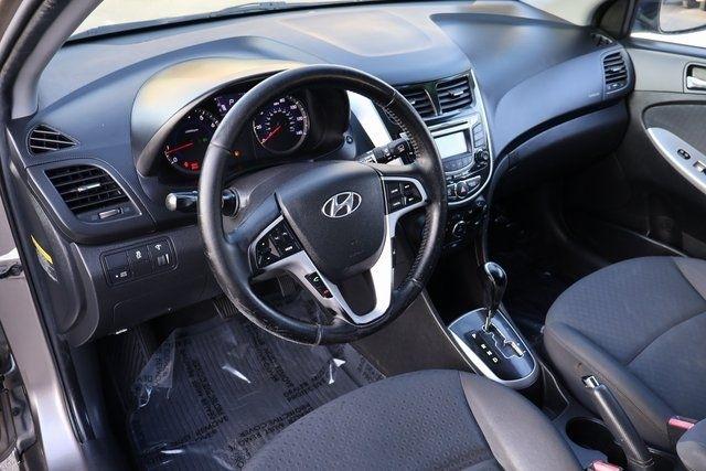 Hyundai Accent  2013