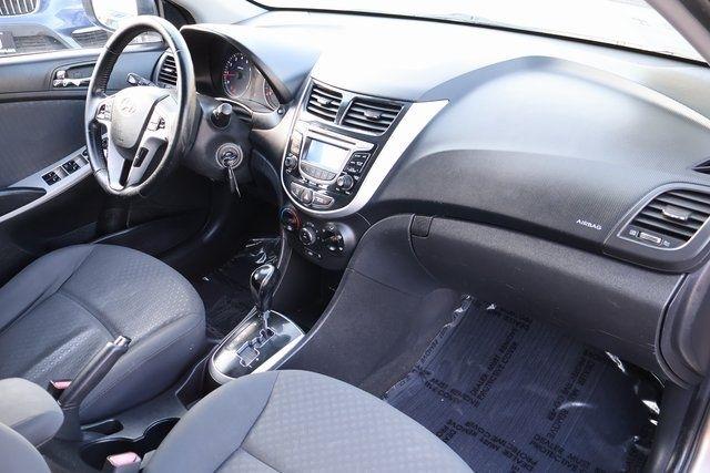 Hyundai Accent  2013