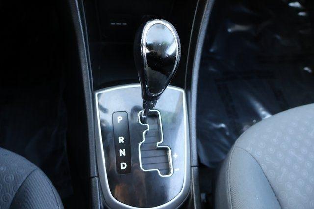 Hyundai Accent  2013