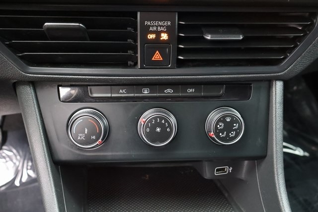 Volkswagen Jetta  2019