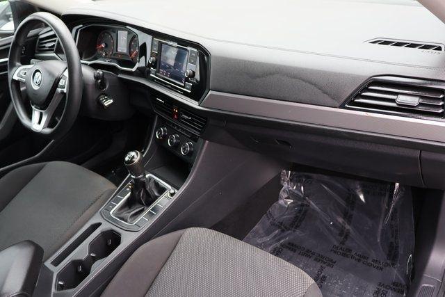 Volkswagen Jetta  2019