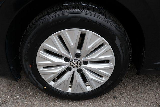 Volkswagen Jetta  2019