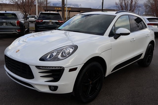 Porsche Macan  2018