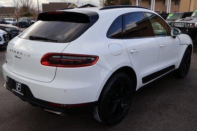 Porsche Macan  2018