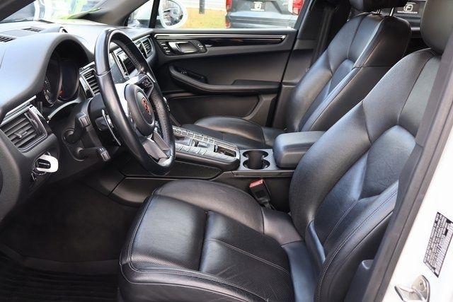 Porsche Macan  2018