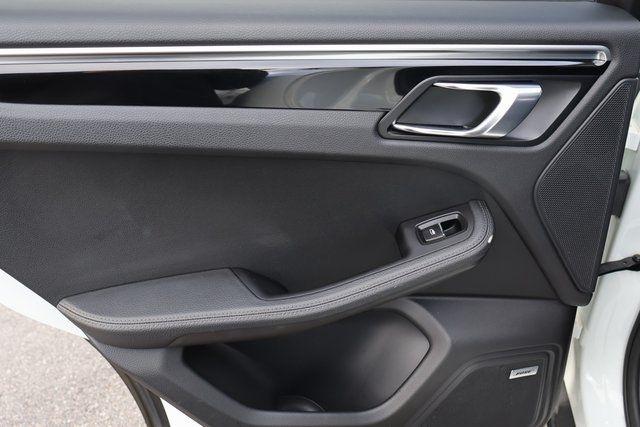 Porsche Macan  2018