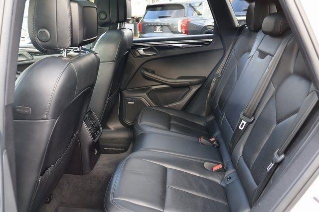 Porsche Macan  2018