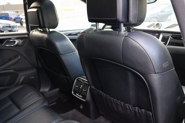 Porsche Macan  2018