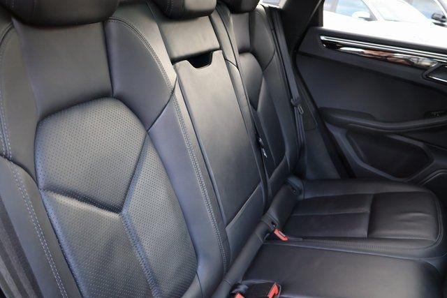 Porsche Macan  2018
