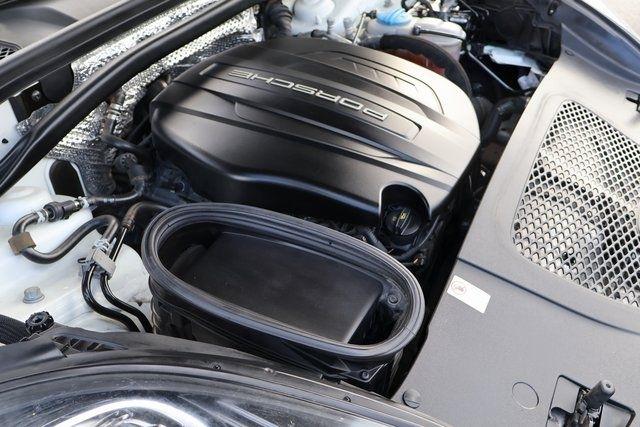 Porsche Macan  2018