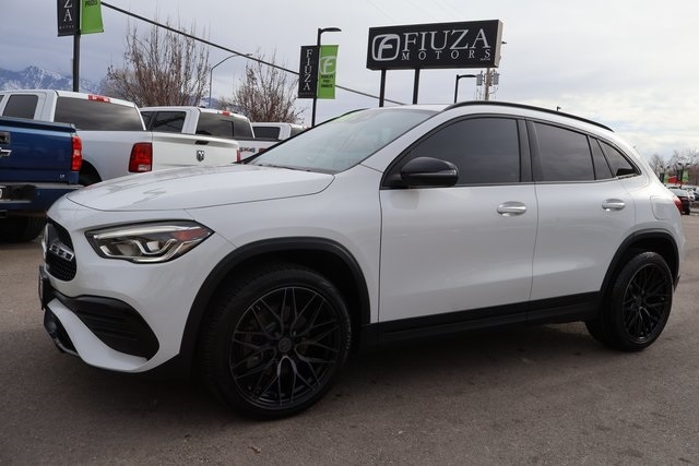 Mercedes-Benz GLA  2021