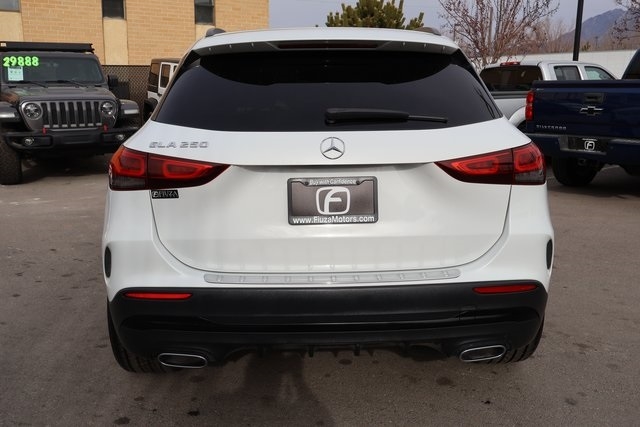 Mercedes-Benz GLA  2021