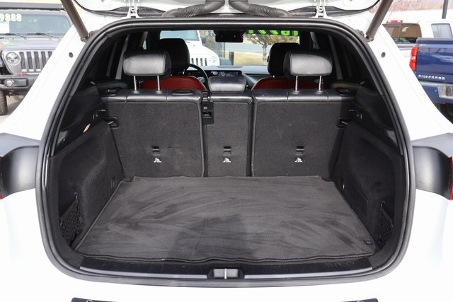 Mercedes-Benz GLA  2021