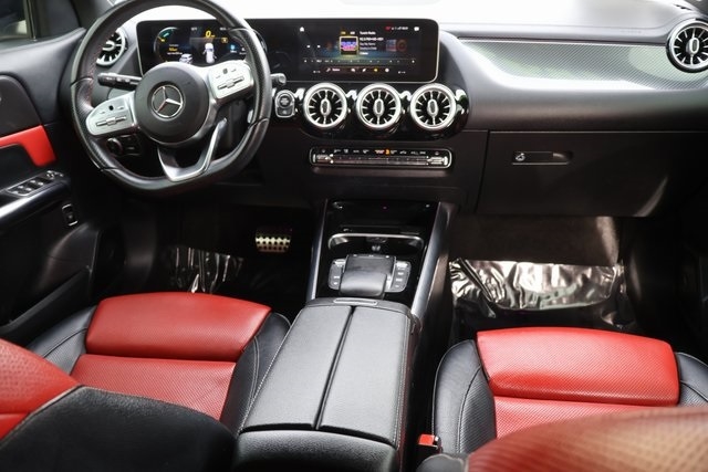 Mercedes-Benz GLA  2021