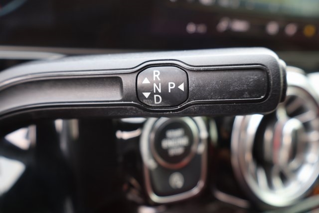 Mercedes-Benz GLA  2021