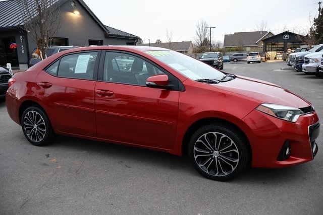 Toyota Corolla  2015