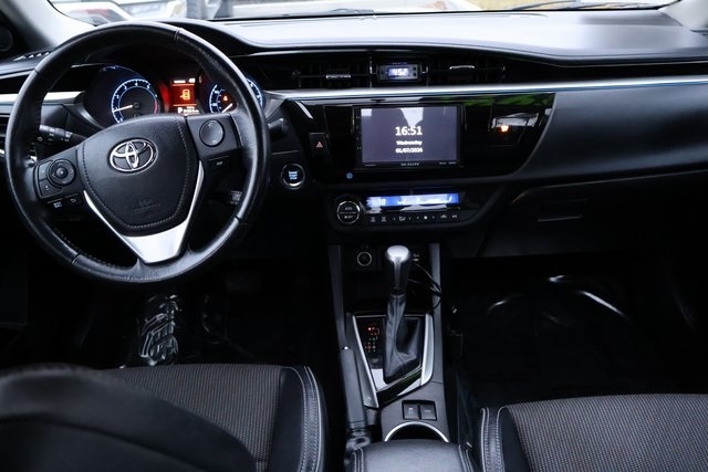 Toyota Corolla  2015