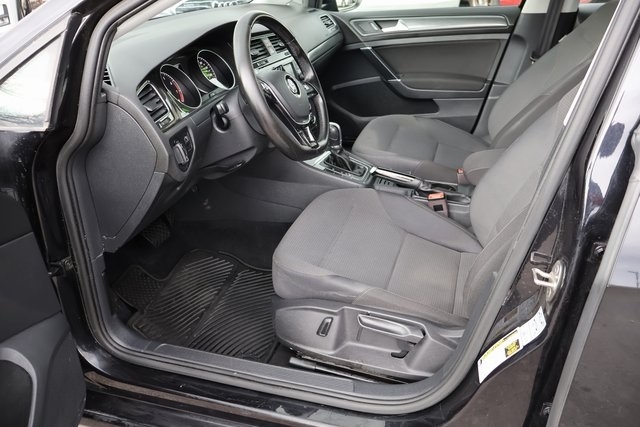 Volkswagen Golf  2018