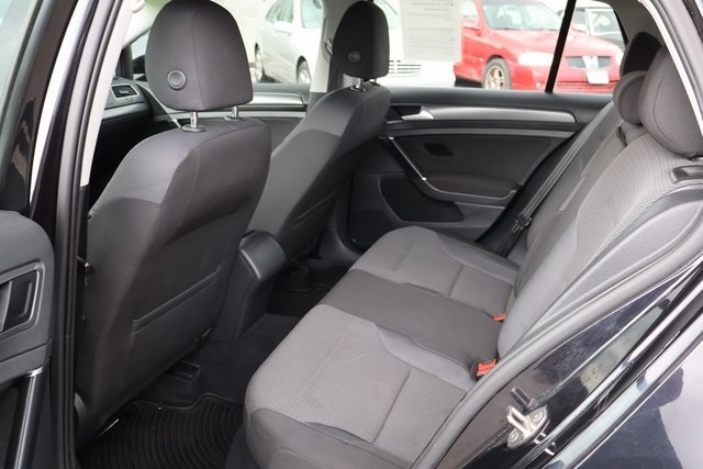 Volkswagen Golf  2018