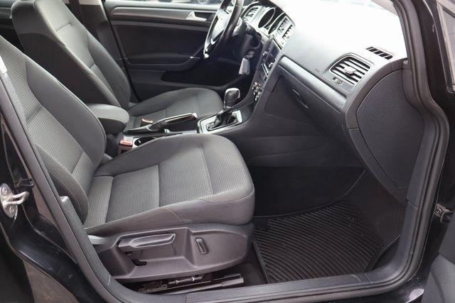 Volkswagen Golf  2018