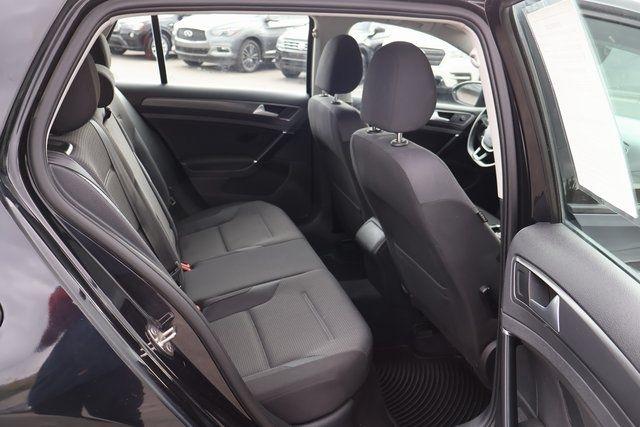 Volkswagen Golf  2018