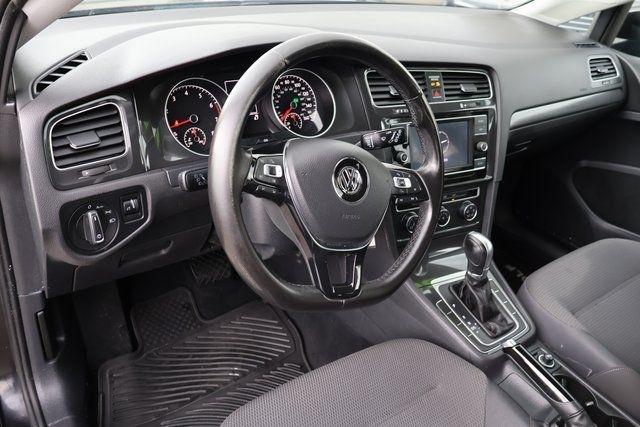 Volkswagen Golf  2018