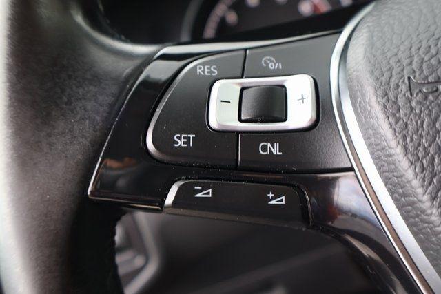 Volkswagen Golf  2018