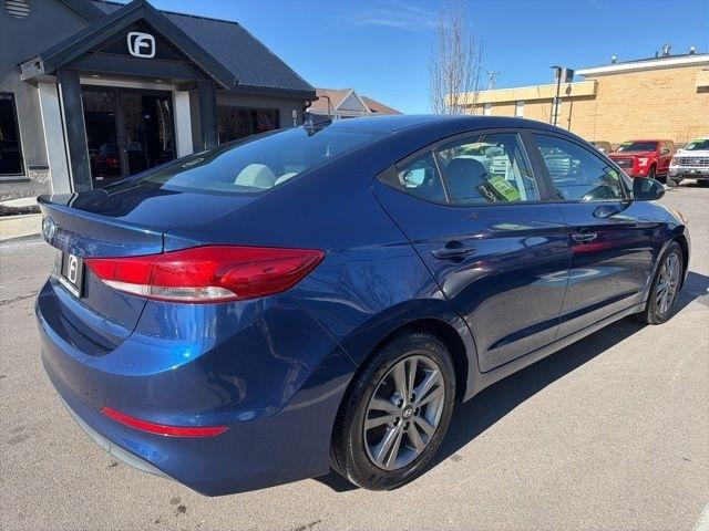 Hyundai Elantra  2017