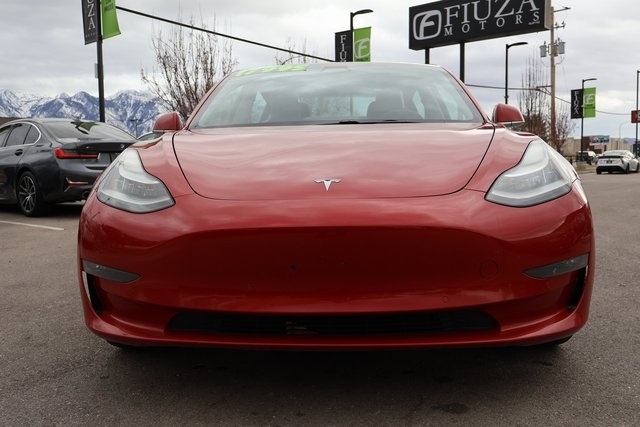 Tesla Model 3  2018