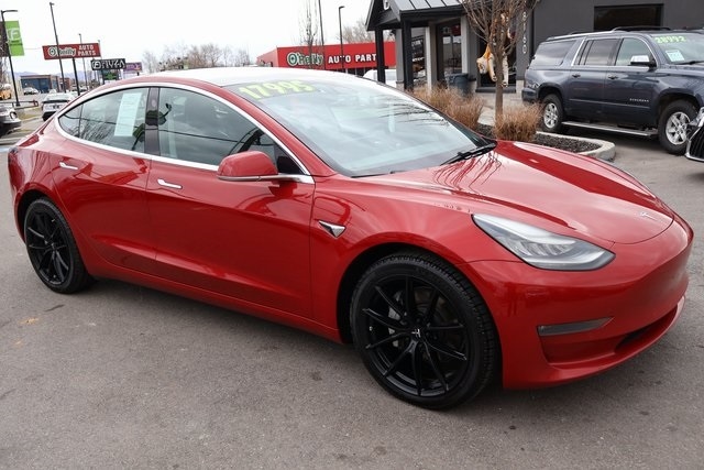 Tesla Model 3  2018