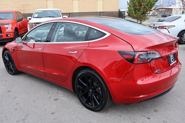 Tesla Model 3  2018