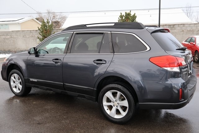 Subaru Outback  2013