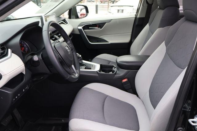 Toyota RAV4  2019