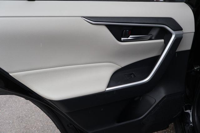 Toyota RAV4  2019