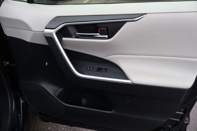 Toyota RAV4  2019