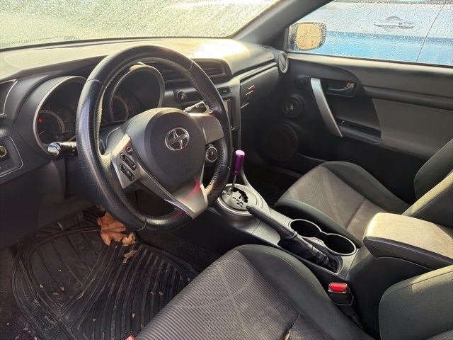 Scion tC  2012