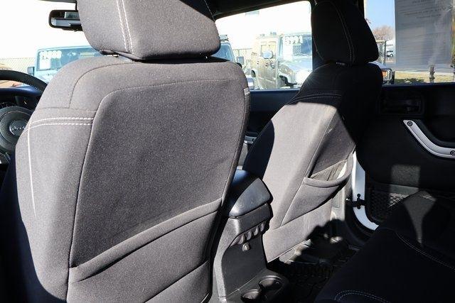 Jeep Wrangler Unlimited  2013