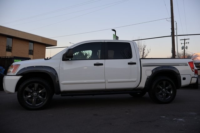 Nissan Titan  2012