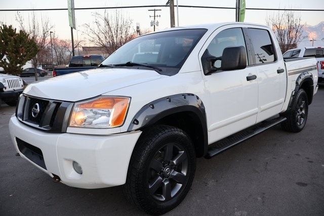 Nissan Titan  2012