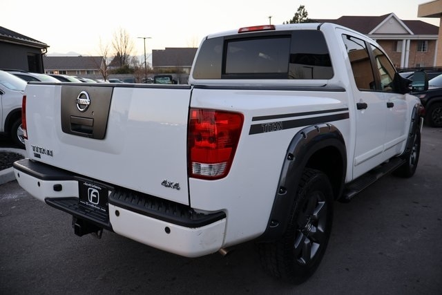 Nissan Titan  2012