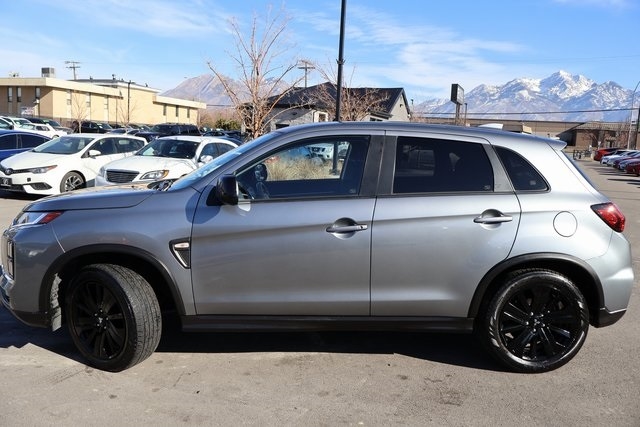 Mitsubishi Outlander Sport  2022