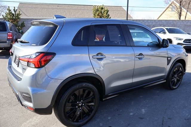 Mitsubishi Outlander Sport  2022