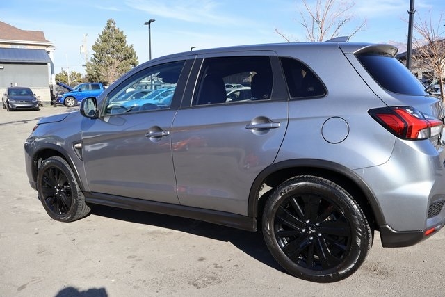 Mitsubishi Outlander Sport  2022