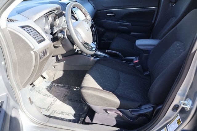 Mitsubishi Outlander Sport  2022