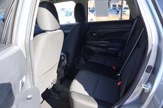 Mitsubishi Outlander Sport  2022