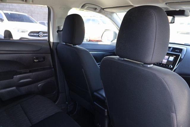 Mitsubishi Outlander Sport  2022