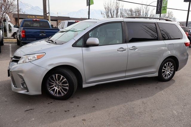 Toyota Sienna  2020